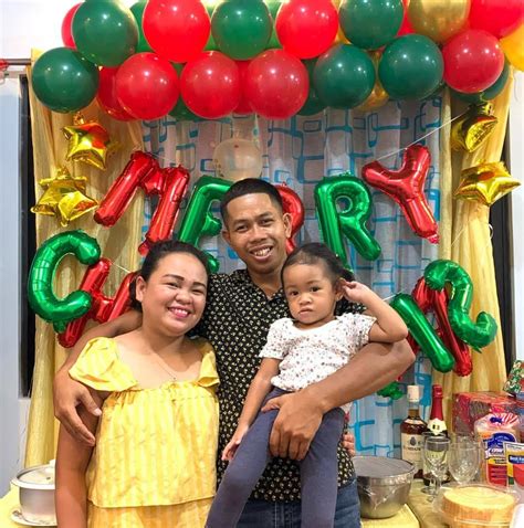 tangina tito hinay hinay sa pag bayo mahapdi na kiffy ko|Napa Aga ang Regalo ni Santa .